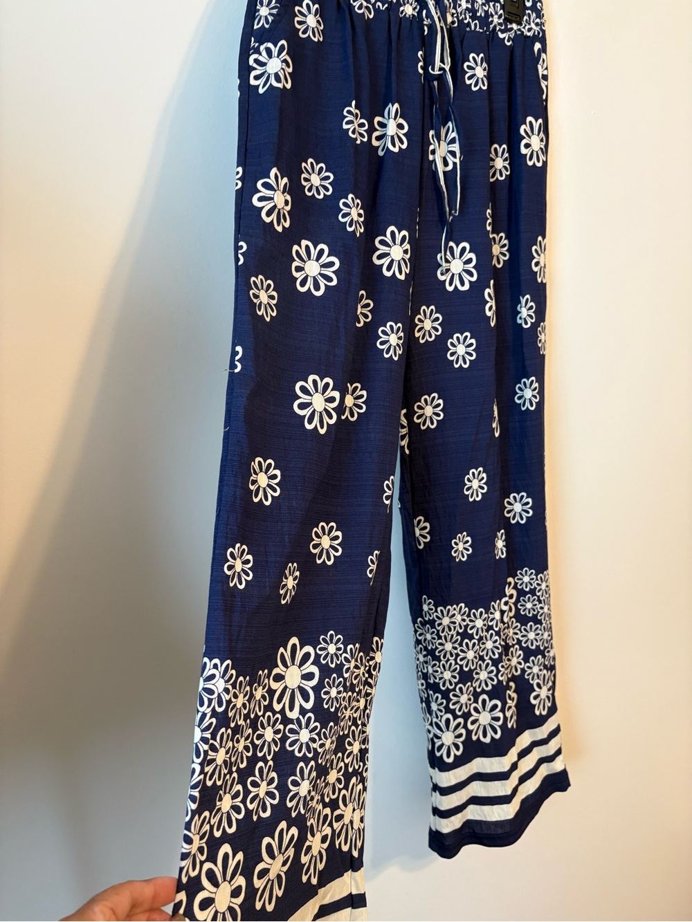 Women's Navy Floral Wide-Leg Pull-On Pants